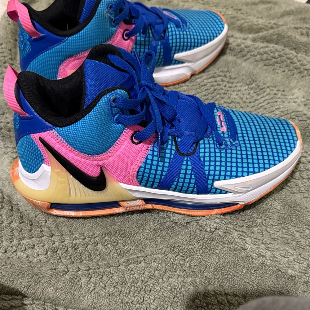 Nike Kids Blue and Pink Sneakers